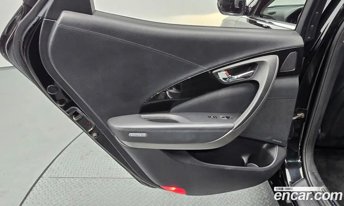Hyundai Grandeur 2014 2.2 автомат (гидро), фото 15
