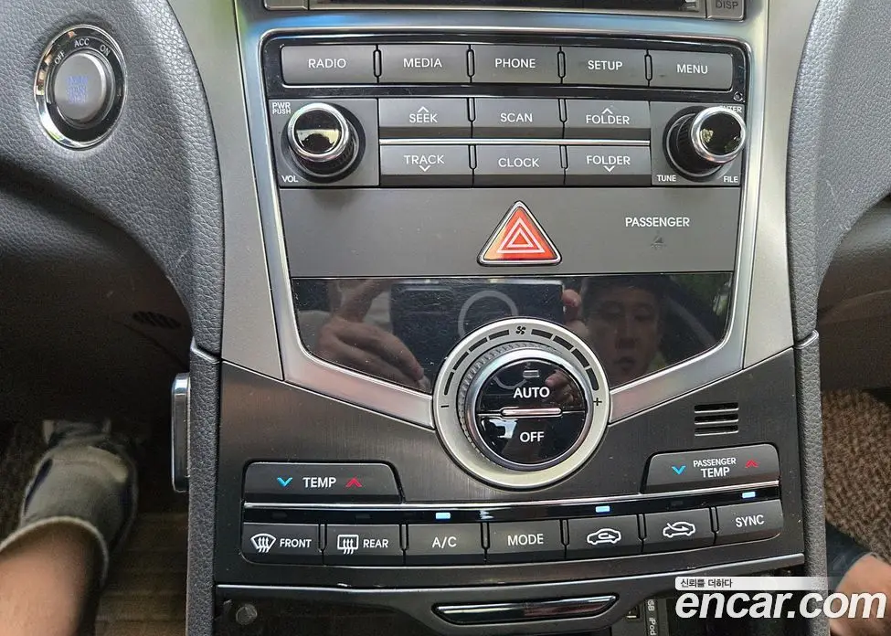Hyundai Grandeur 2015 2.2 автомат (гидро), фото 14