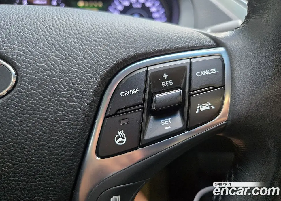 Hyundai Grandeur 2015 2.2 автомат (гидро), фото 15