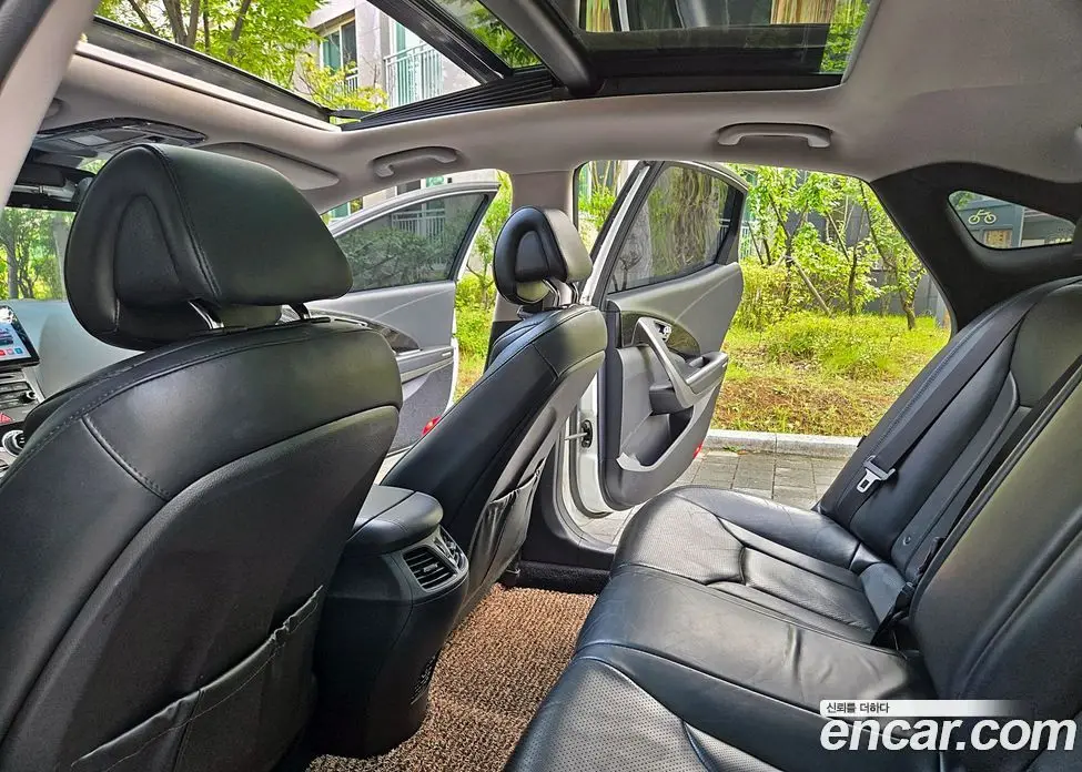 Hyundai Grandeur 2015 2.2 автомат (гидро), фото 19