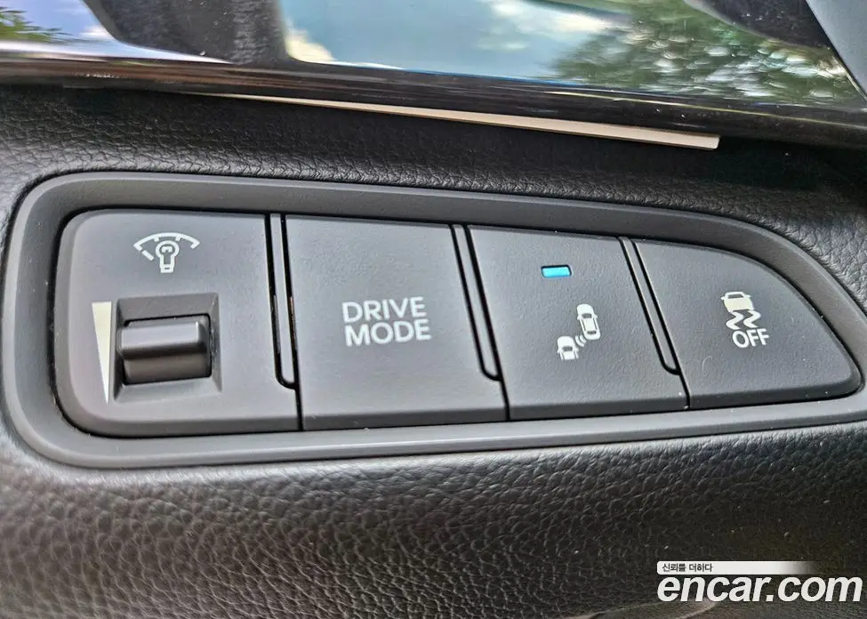 Hyundai Grandeur 2015 2.2 автомат (гидро), фото 20