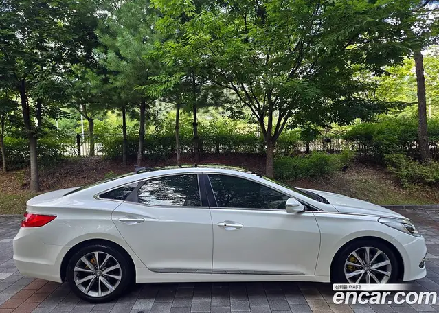 Hyundai Grandeur 2015 2.2 автомат (гидро), миниатюра 7
