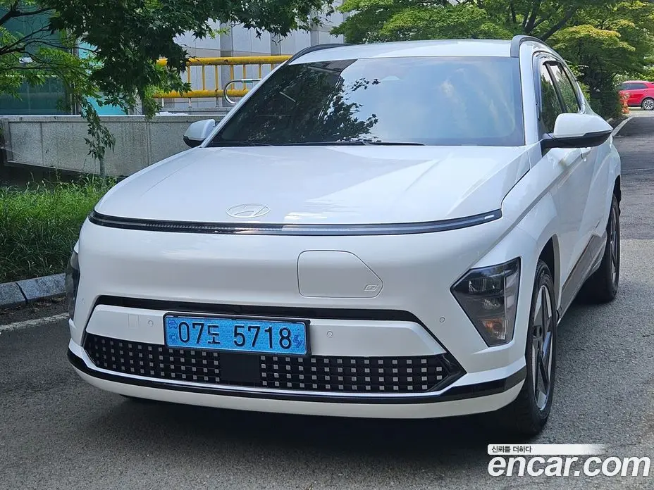 Hyundai Kona 2025 0.2 автомат (гидро), фото 3