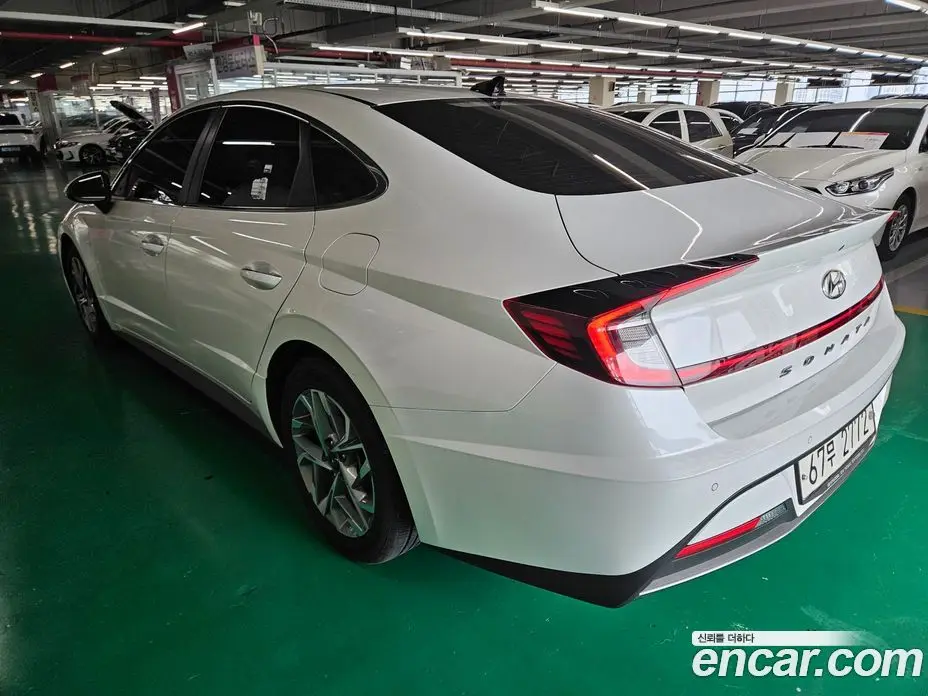 Hyundai Sonata 2019 2.0 автомат (гидро), фото 3