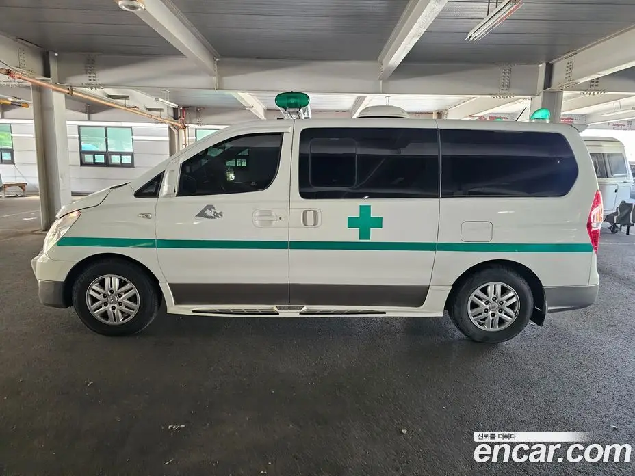 Hyundai Starex 2016 2.5 автомат (гидро), фото 3