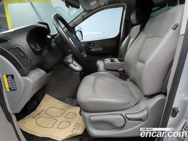 Hyundai Starex 2020 2.5 автомат (гидро), миниатюра 6