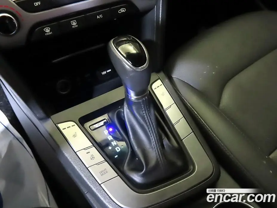 Hyundai Avante 2016 1.6 автомат (гидро), фото 12