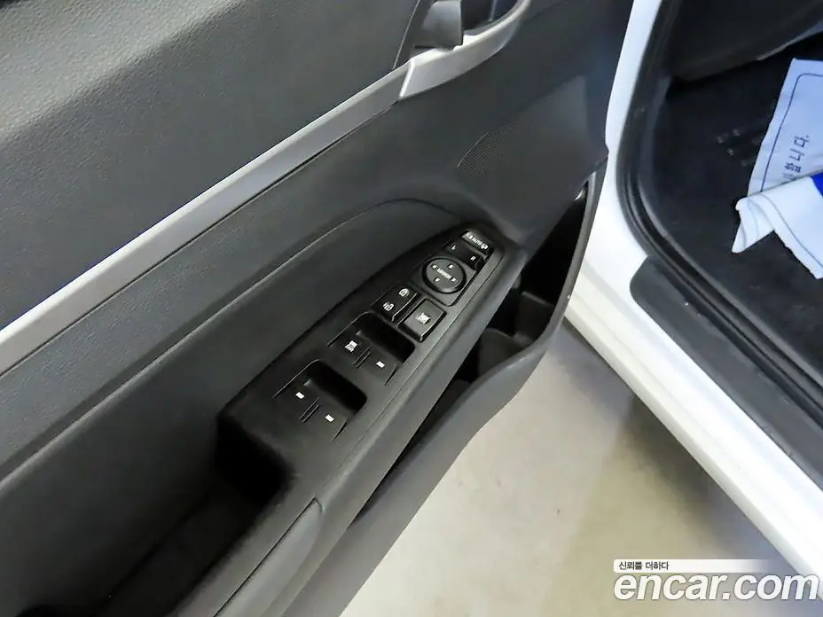 Hyundai Avante 2016 1.6 автомат (гидро), фото 16