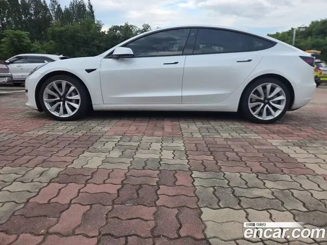 Tesla Model 3 2022 автомат (гидро), миниатюра 3