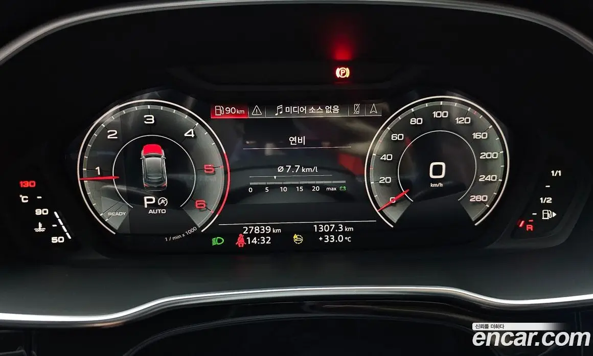 Audi Q3 2023 2.0 автомат (гидро), фото 11