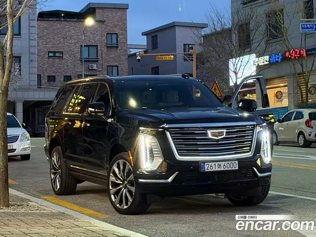 Cadillac Escalade 2026 6.2 автомат (гидро), миниатюра 2