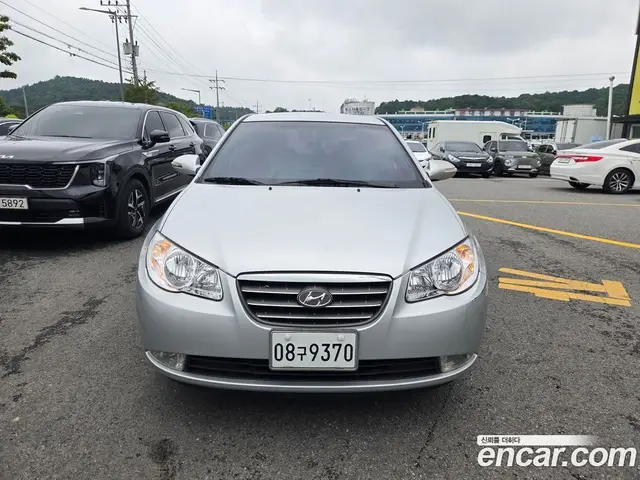 Hyundai Avante, 2006, 187 109 км