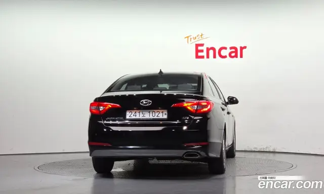 Hyundai Sonata 2014 2.0 автомат (гидро), миниатюра 4