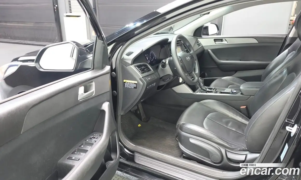 Hyundai Sonata 2014 2.0 автомат (гидро), фото 10