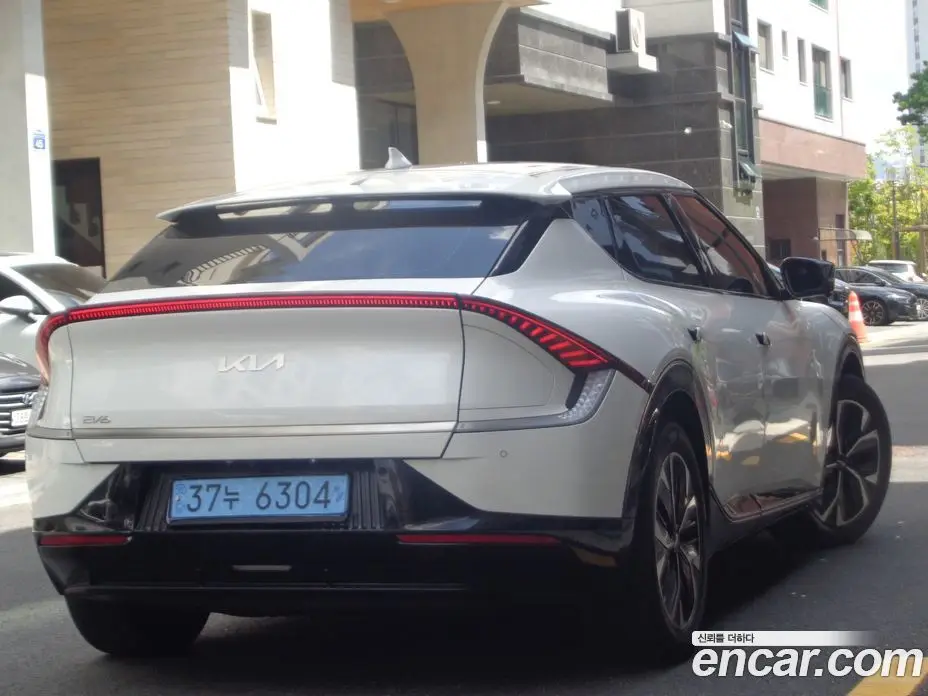 Kia EV6 2022 0.1 автомат (гидро), фото 3