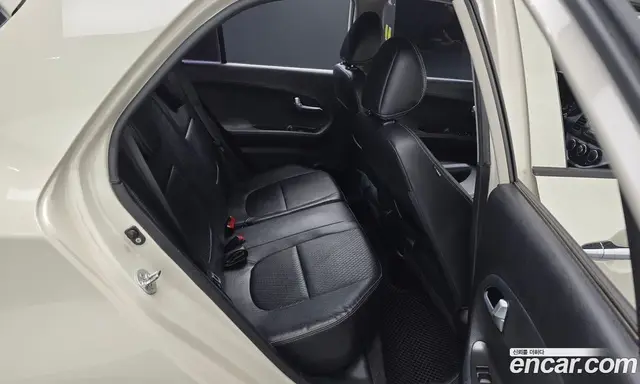 Kia Morning 2012 1.0 автомат (гидро), миниатюра 11