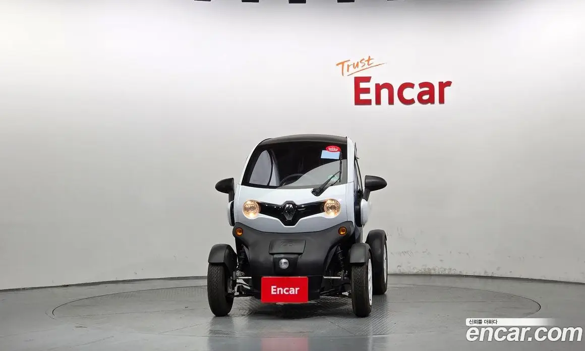 Renault (Samsung) Twizy 2020 0.1 АКПП, фото 3 Renault (Samsung) Twizy 2020 0.1 АКПП, фото 3