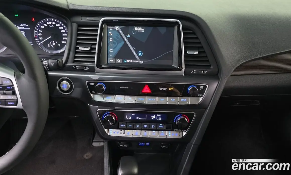 Hyundai Sonata 2018 2.0 автомат (гидро), фото 14