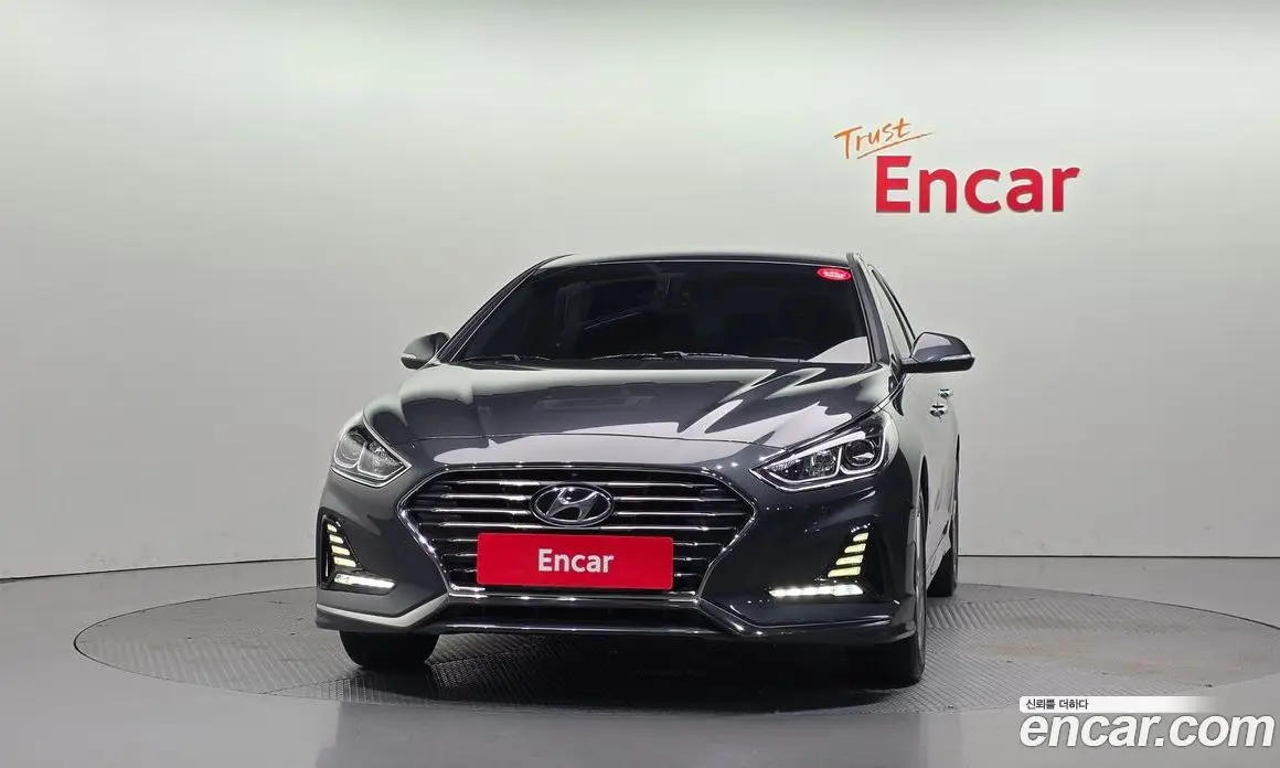 Hyundai Sonata 2018 2.0 автомат (гидро), фото 3