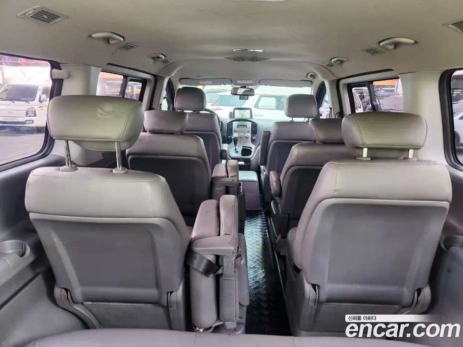 Hyundai Starex 2013 2.5 автомат (гидро), фото 7