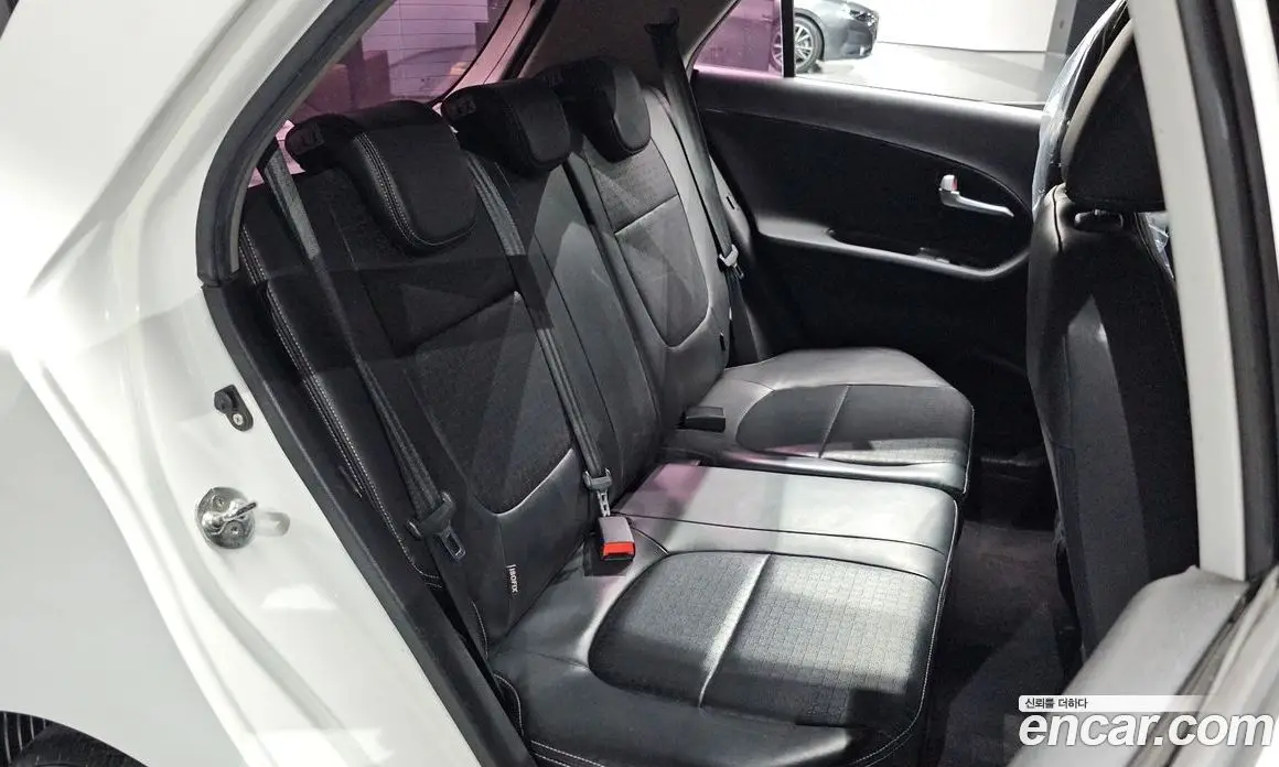 Kia Morning 2015 1.0 автомат (гидро), фото 16