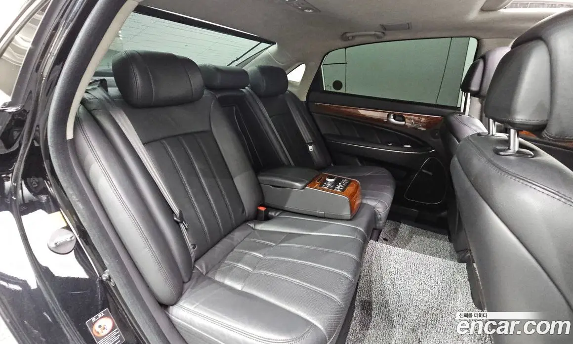 Hyundai Equus 2012 5.0 автомат (гидро), фото 13