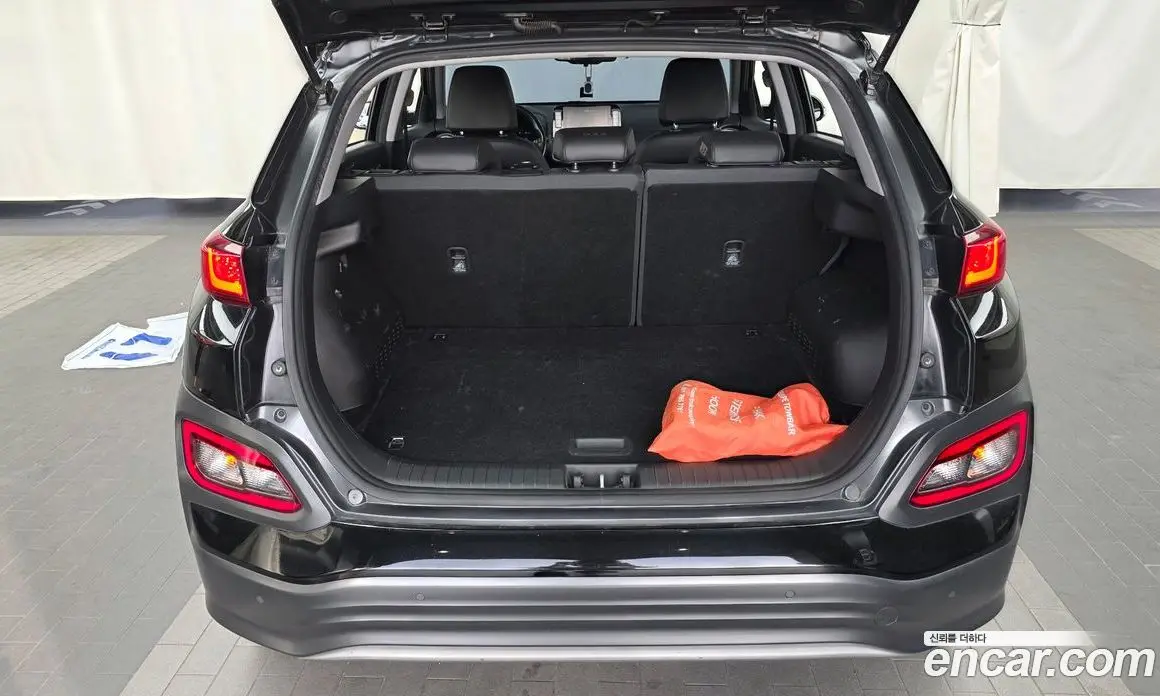 Hyundai Kona 2018 0.2 автомат (гидро), фото 20