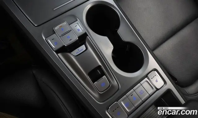 Hyundai Kona 2018 0.2 автомат (гидро), миниатюра 9