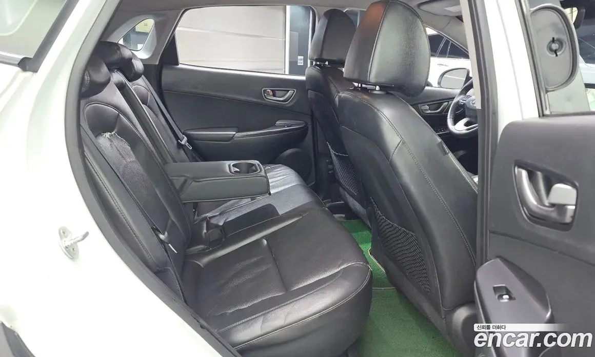 Hyundai Kona 2018 0.2 автомат (гидро), фото 13
