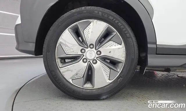 Hyundai Kona 2018 0.2 автомат (гидро), миниатюра 5