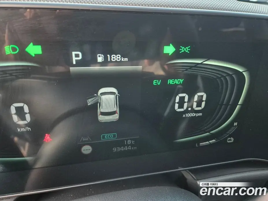 Kia Niro 2022 1.6 автомат (гидро), фото 15