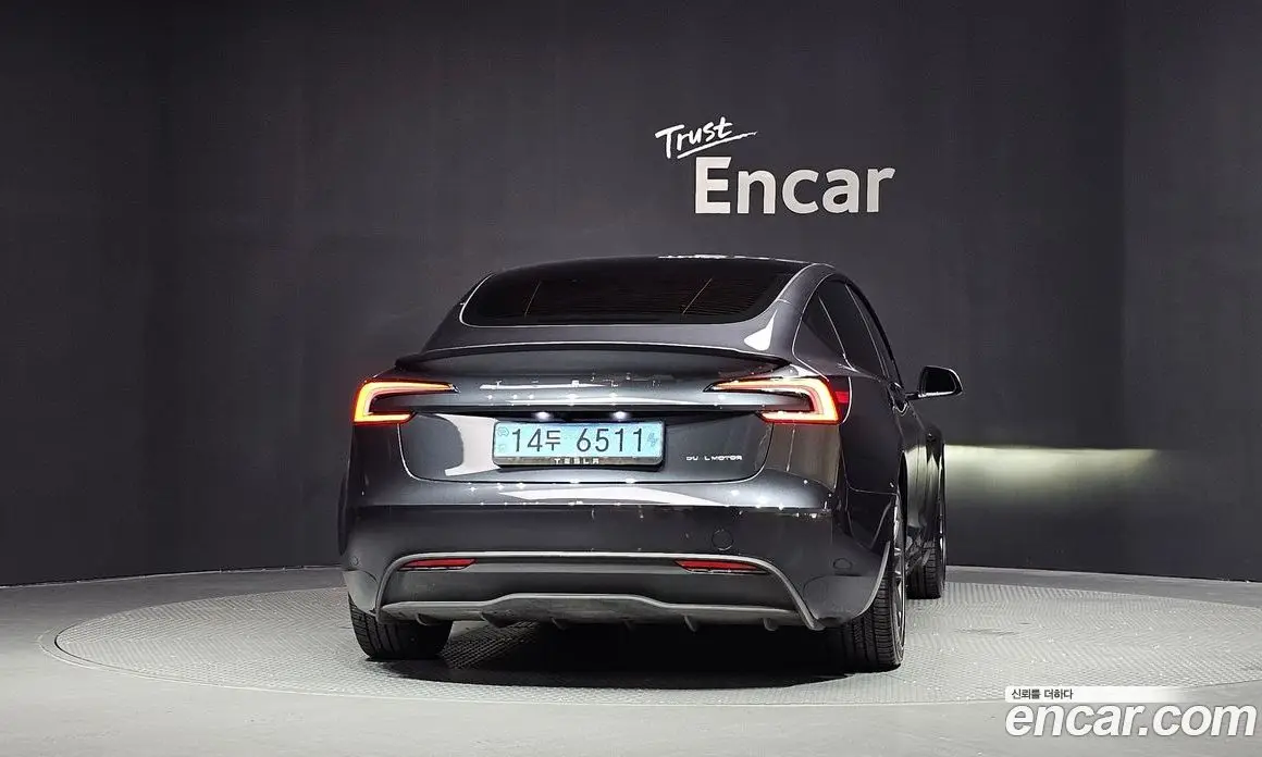 Tesla Model 3 2025 0.2 автомат (гидро), фото 4
