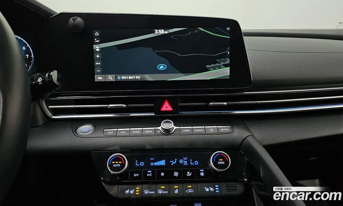 Hyundai Avante 2022 1.6 автомат (гидро), фото 19