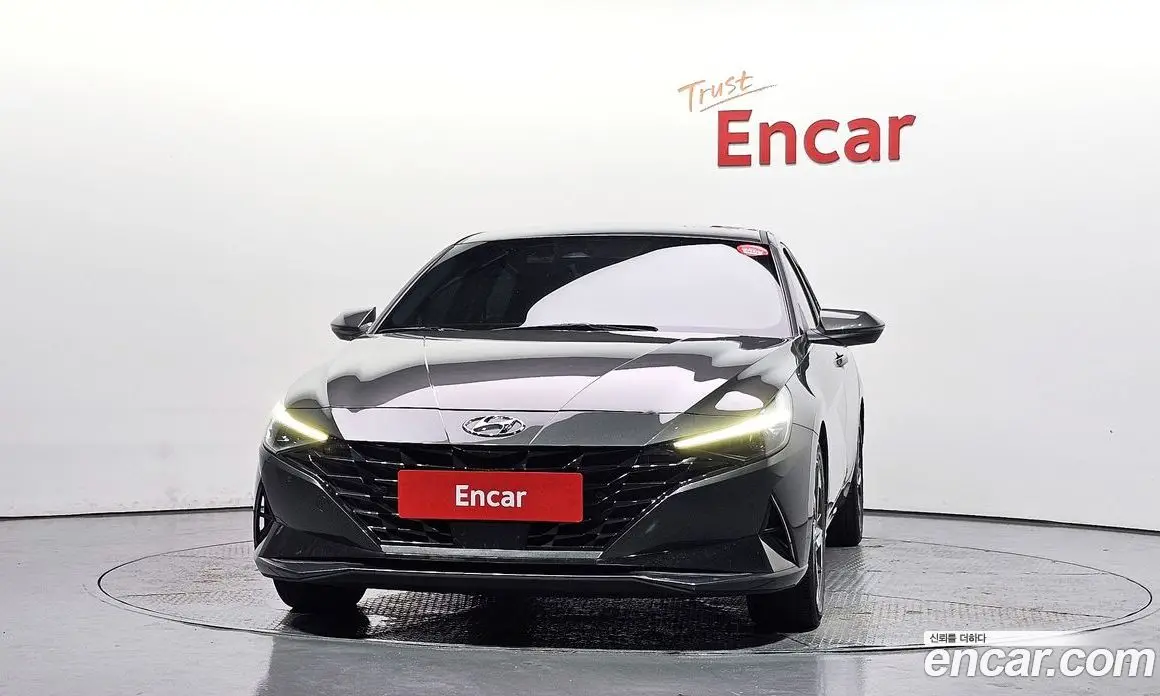 Hyundai Avante 2022 1.6 автомат (гидро), фото 3