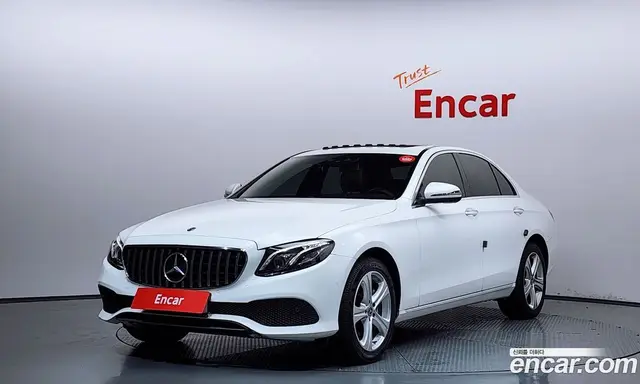 Mercedes-Benz E-Class, 2017, 111 612 км