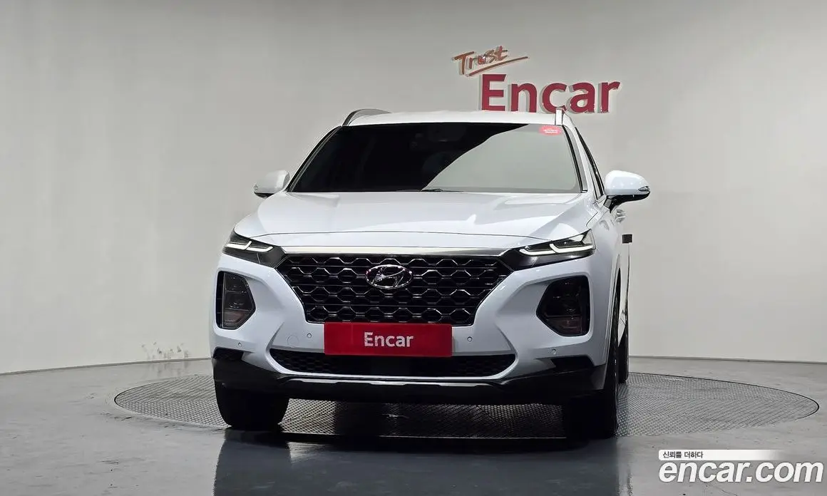 Hyundai Santa Fe 2018 2.0 автомат (гидро), фото 3 Hyundai Santa Fe 2018 2.0 автомат (гидро), фото 3