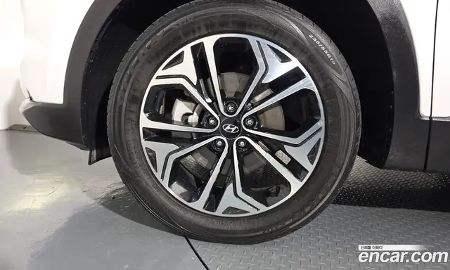 Hyundai Santa Fe 2018 2.0 автомат (гидро), миниатюра 5 Hyundai Santa Fe 2018 2.0 автомат (гидро), миниатюра 5