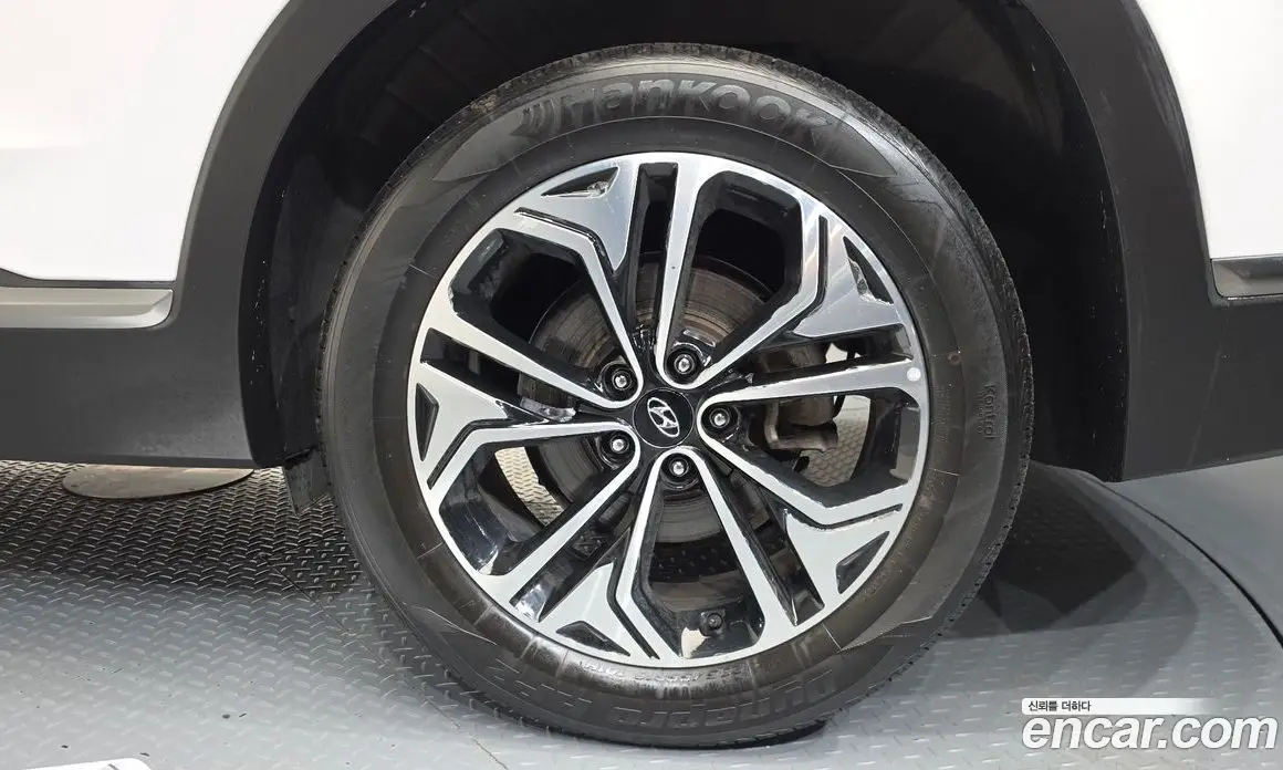Hyundai Santa Fe 2018 2.0 автомат (гидро), фото 7 Hyundai Santa Fe 2018 2.0 автомат (гидро), фото 7