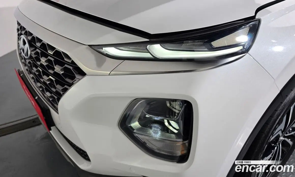 Hyundai Santa Fe 2018 2.0 автомат (гидро), фото 8 Hyundai Santa Fe 2018 2.0 автомат (гидро), фото 8