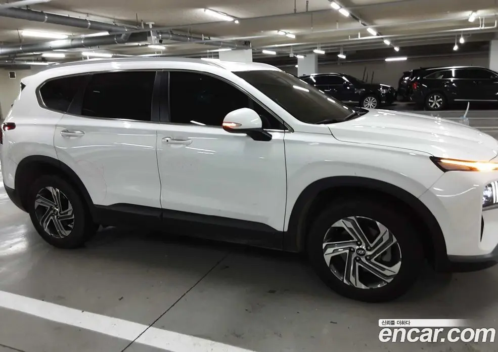 Hyundai Santa Fe 2022 2.2 автомат (гидро), фото 5