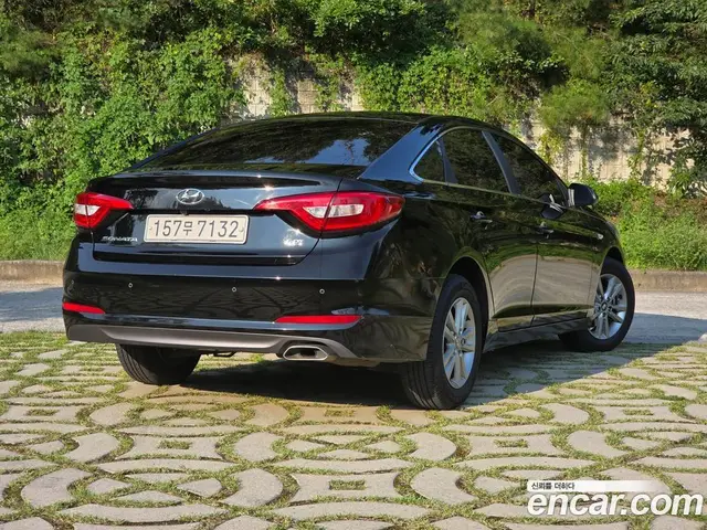 Hyundai Sonata 2015 2.0 автомат (гидро), миниатюра 2
