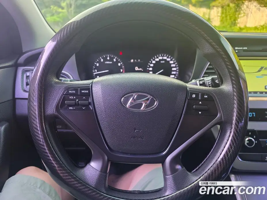Hyundai Sonata 2015 2.0 автомат (гидро), фото 17