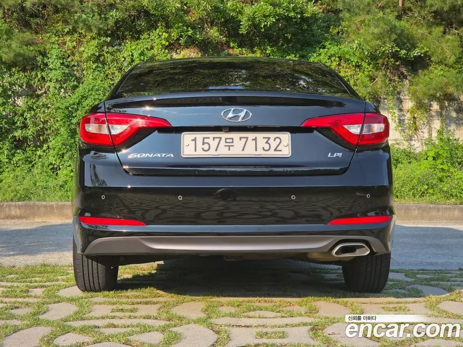 Hyundai Sonata 2015 2.0 автомат (гидро), фото 4