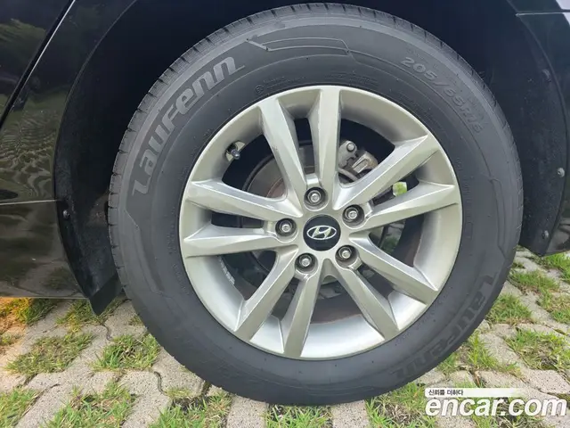 Hyundai Sonata 2015 2.0 автомат (гидро), миниатюра 5