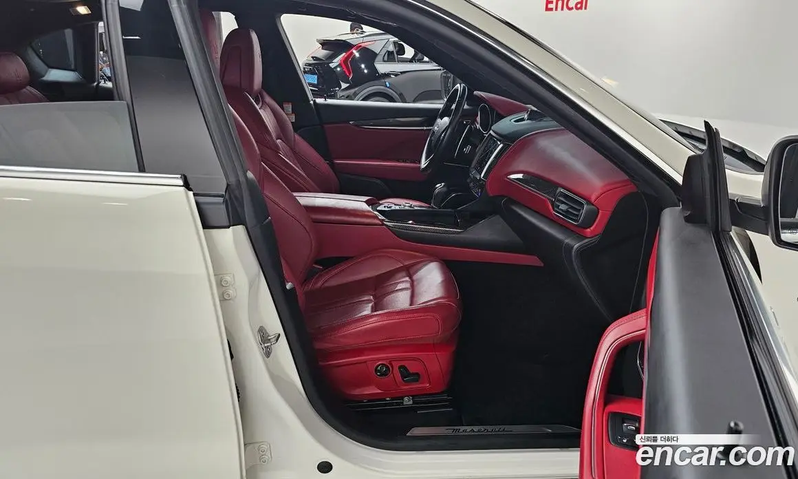 Maserati Levante 2018 3.0 автомат (гидро), фото 11