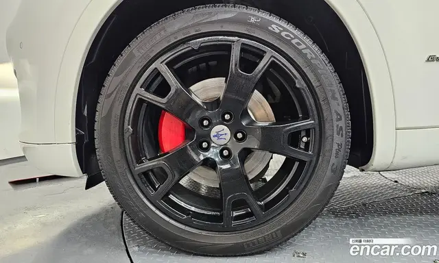 Maserati Levante 2018 3.0 автомат (гидро), миниатюра 5