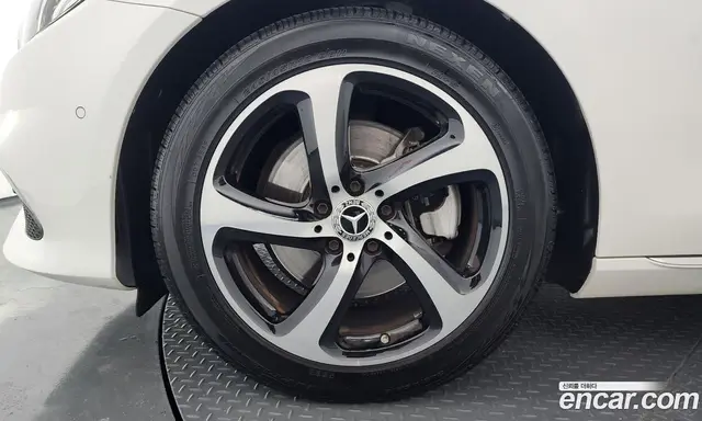 Mercedes-Benz E-Class 2020 2.0 автомат (гидро), миниатюра 5