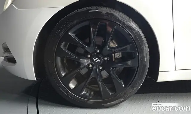 Hyundai i40 2013 1.7 автомат (гидро), миниатюра 5