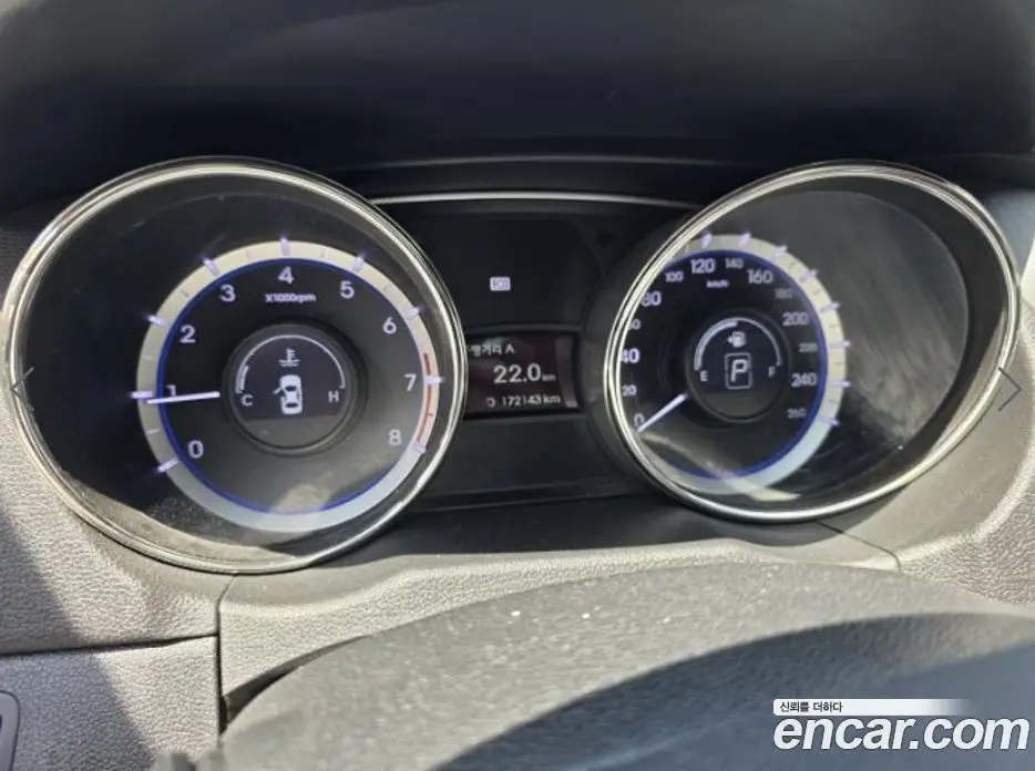 Hyundai Sonata 2010 2.0 автомат (гидро), фото 8