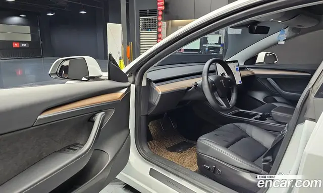 Tesla Model 3 2022 0.2 автомат (гидро), миниатюра 12